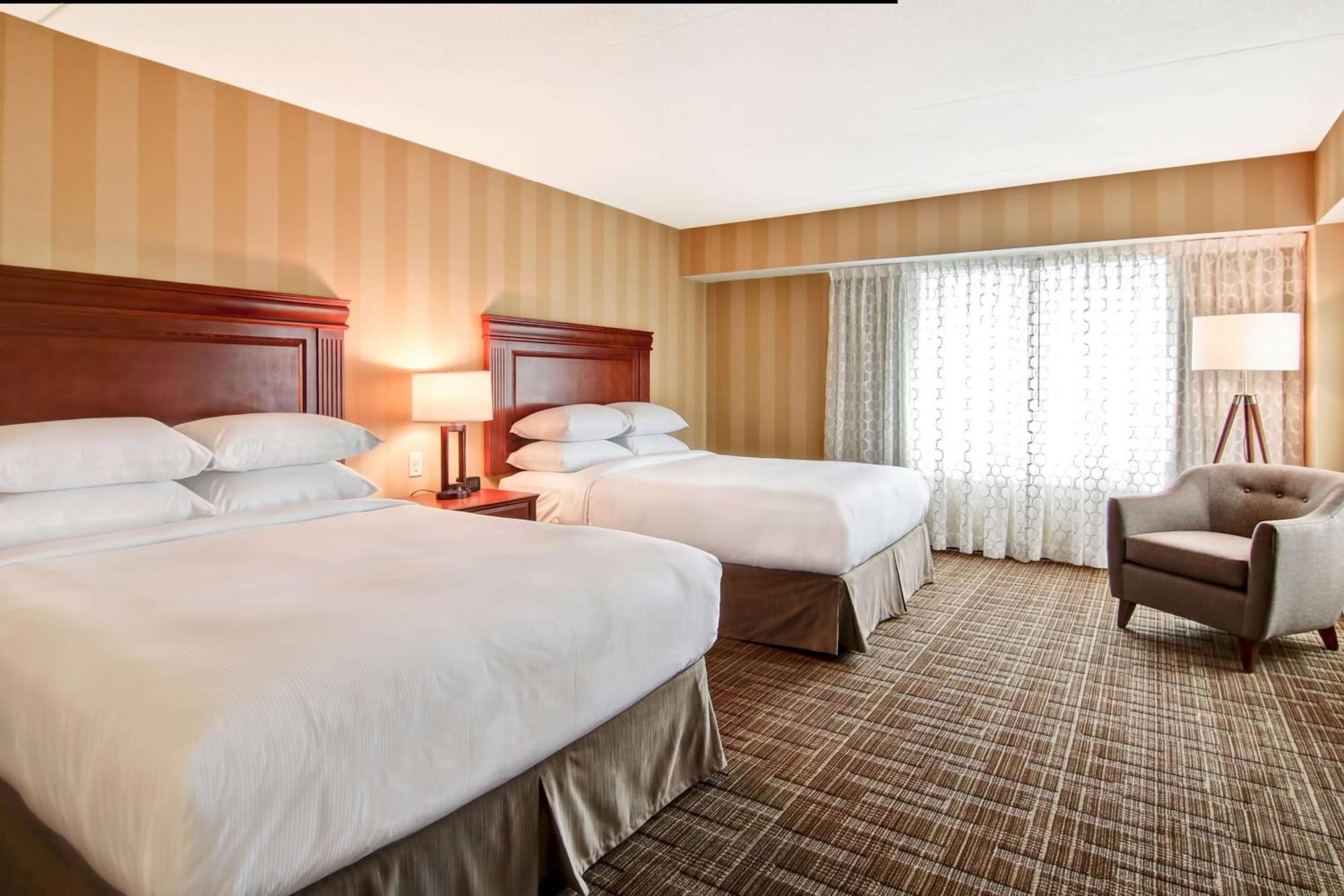 Doubletree Fallsview Resort & Spa By Hilton - Niagarawatervallen Buitenkant foto