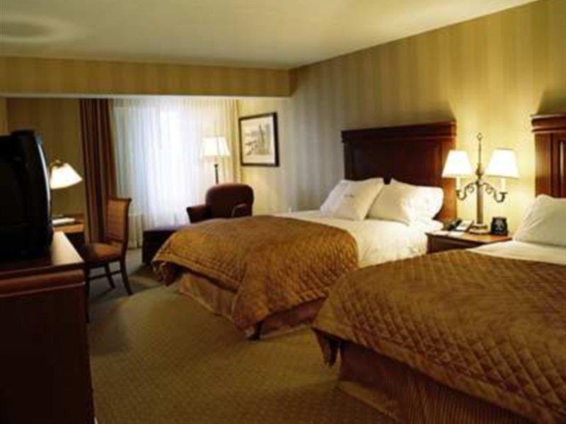Doubletree Fallsview Resort & Spa By Hilton - Niagarawatervallen Kamer foto